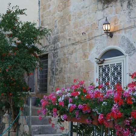 Mi'Ilya Chocolate House Guest House Mi'ilya Exterior foto