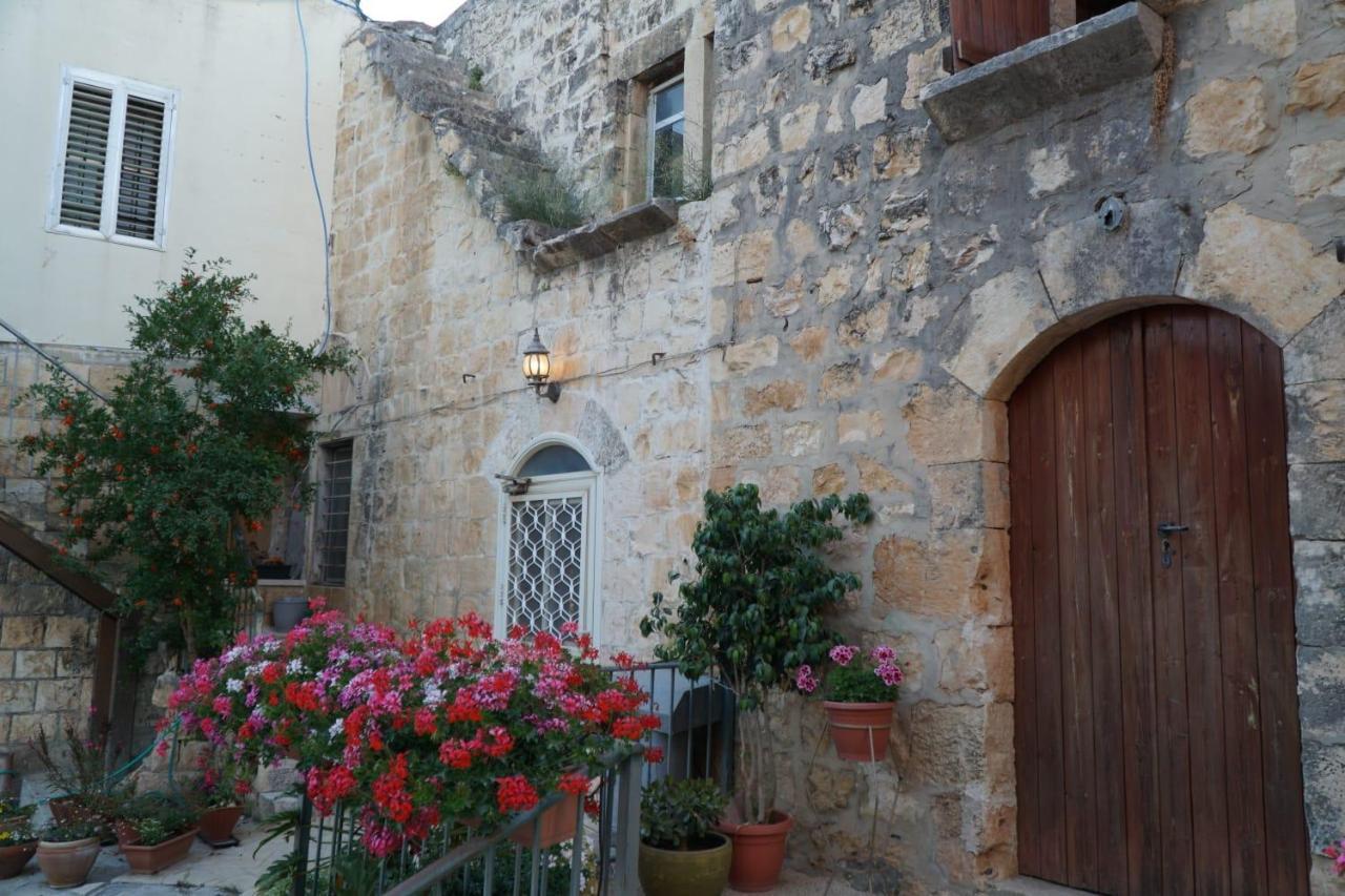 Mi'Ilya Chocolate House Guest House Mi'ilya Exterior foto